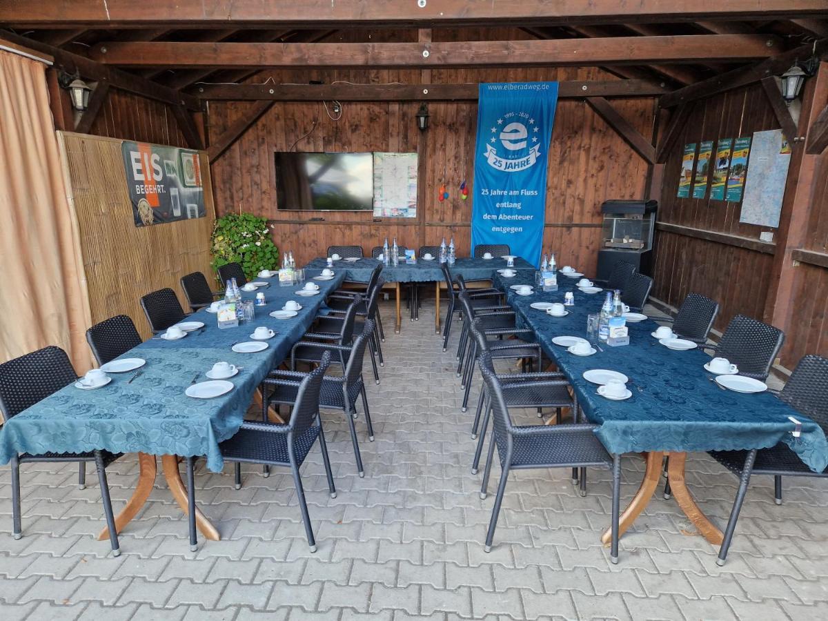 Gasthaus Kelly Magdeburg Exteriör bild